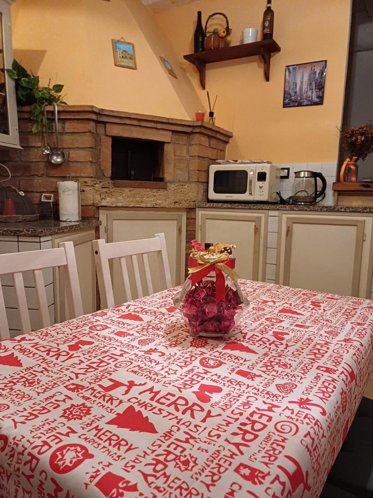 Appartement A Due Passi Da Piazza Grande à Montepulciano Stazione Extérieur photo